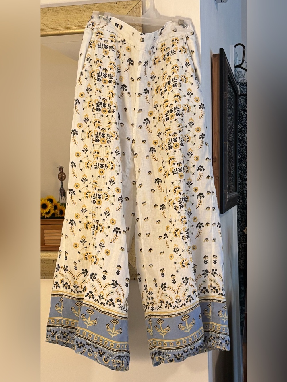 Joie Linen Cream Wide-Leg Crop Pants with Yellow and Navy Accents